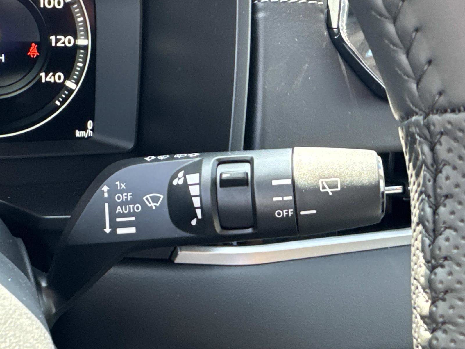 New 2025 Mitsubishi Outlander 4WD Plug-In Hybrid image 27
