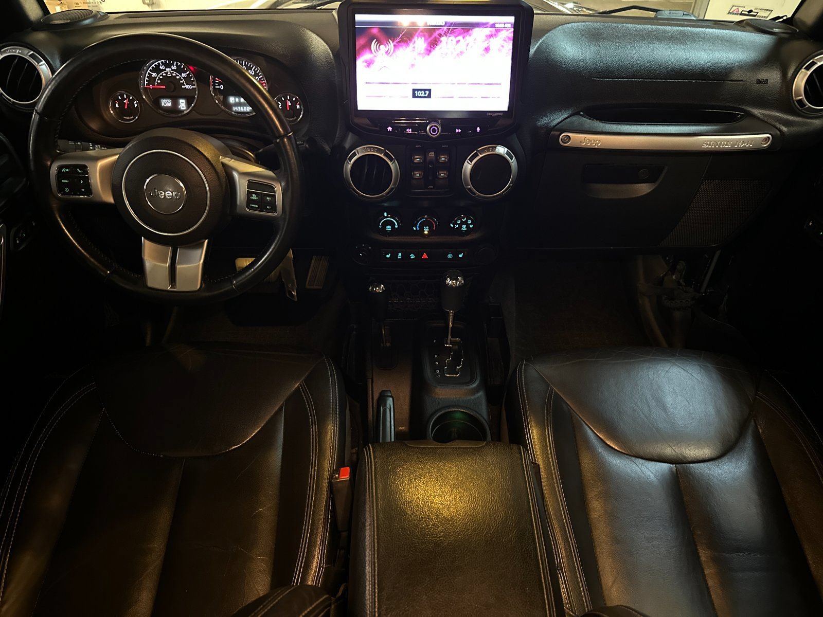 Used 2015 Jeep Wrangler Unlimited Rubicon AWD/4WD image 12