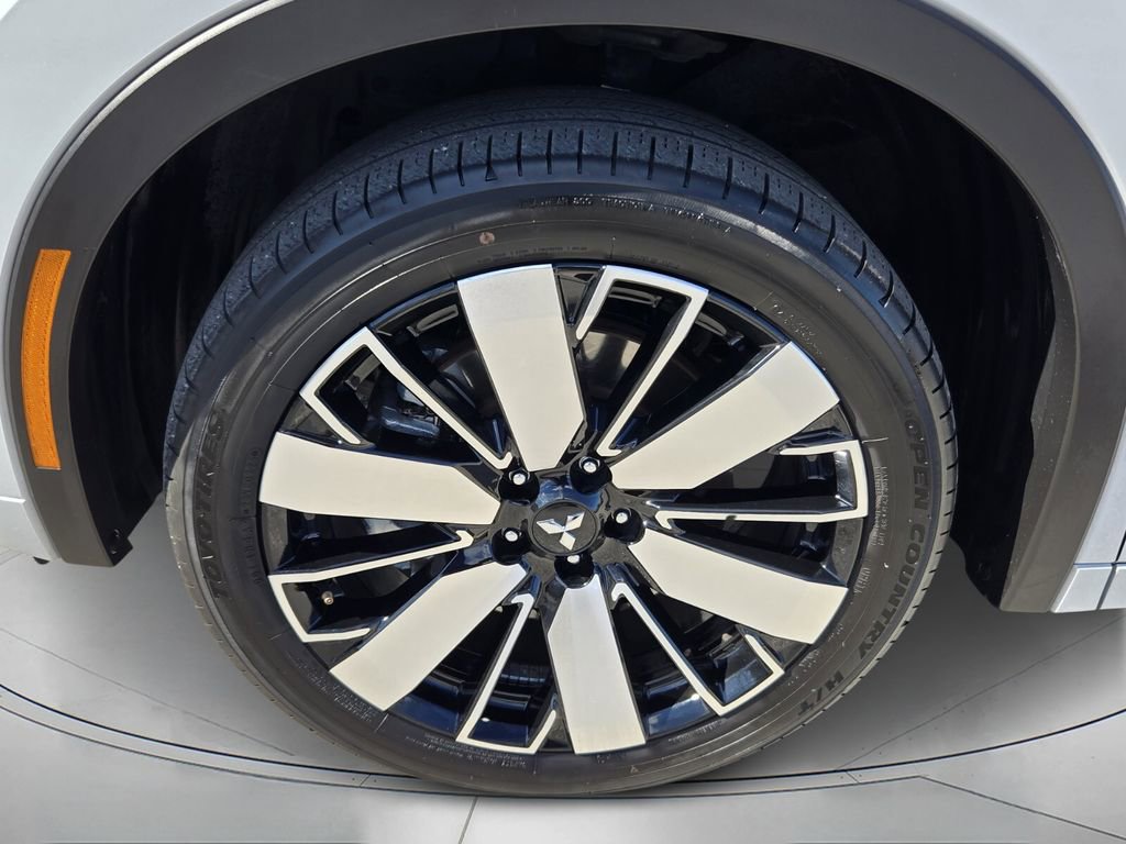 Used 2025 Mitsubishi Outlander SEL image 9