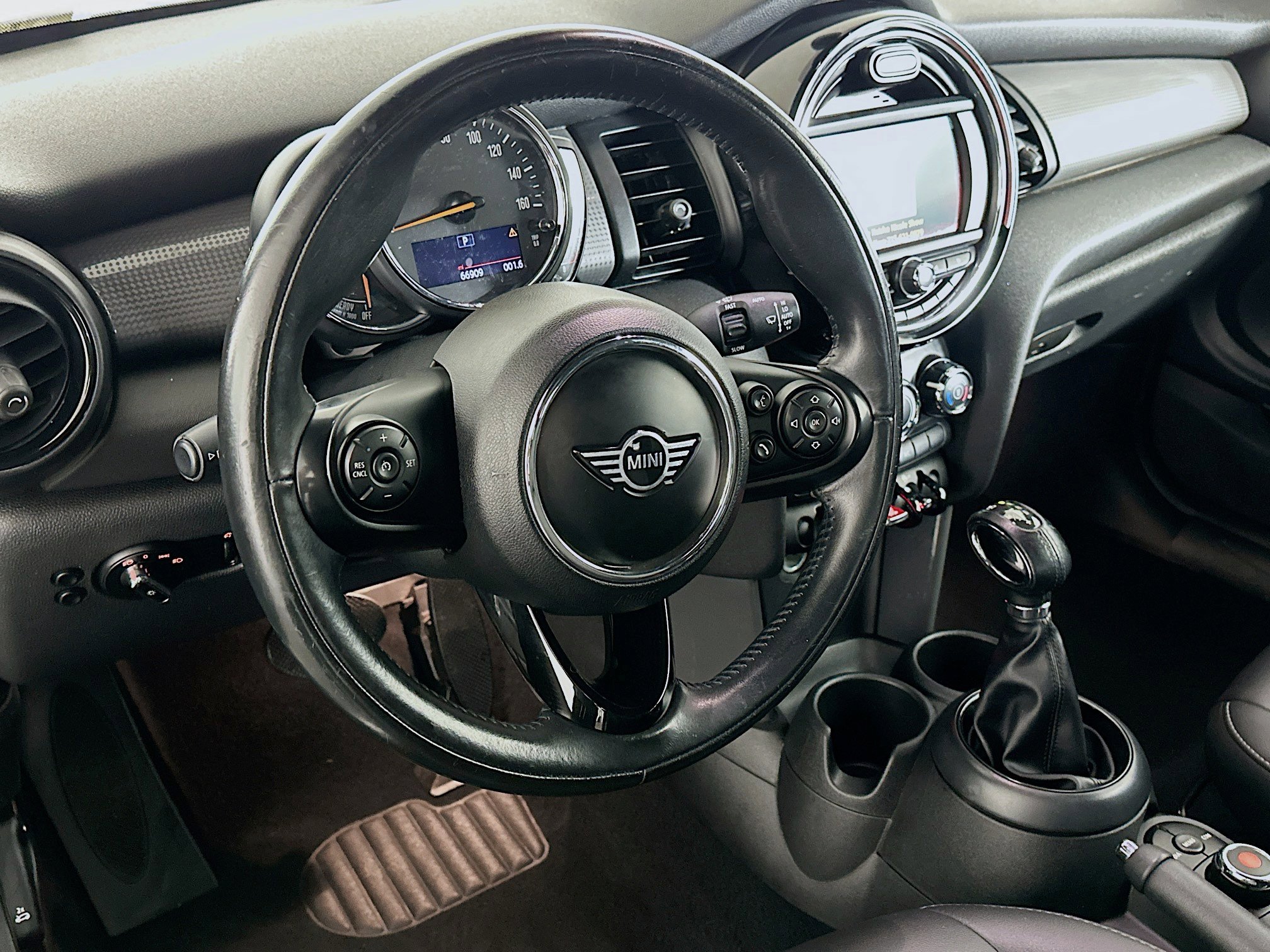 Used 2019 MINI Cooper Convertible FWD image 17