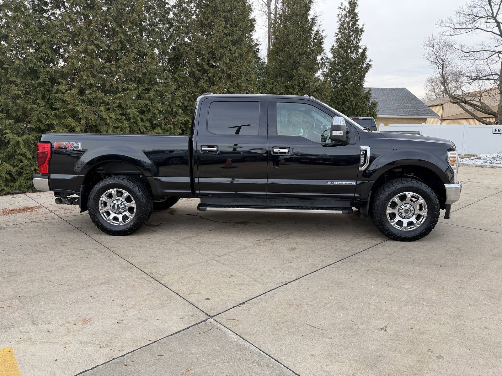 Used 2021 Ford F250 Lariat w/ Lariat Ultimate Package image 31