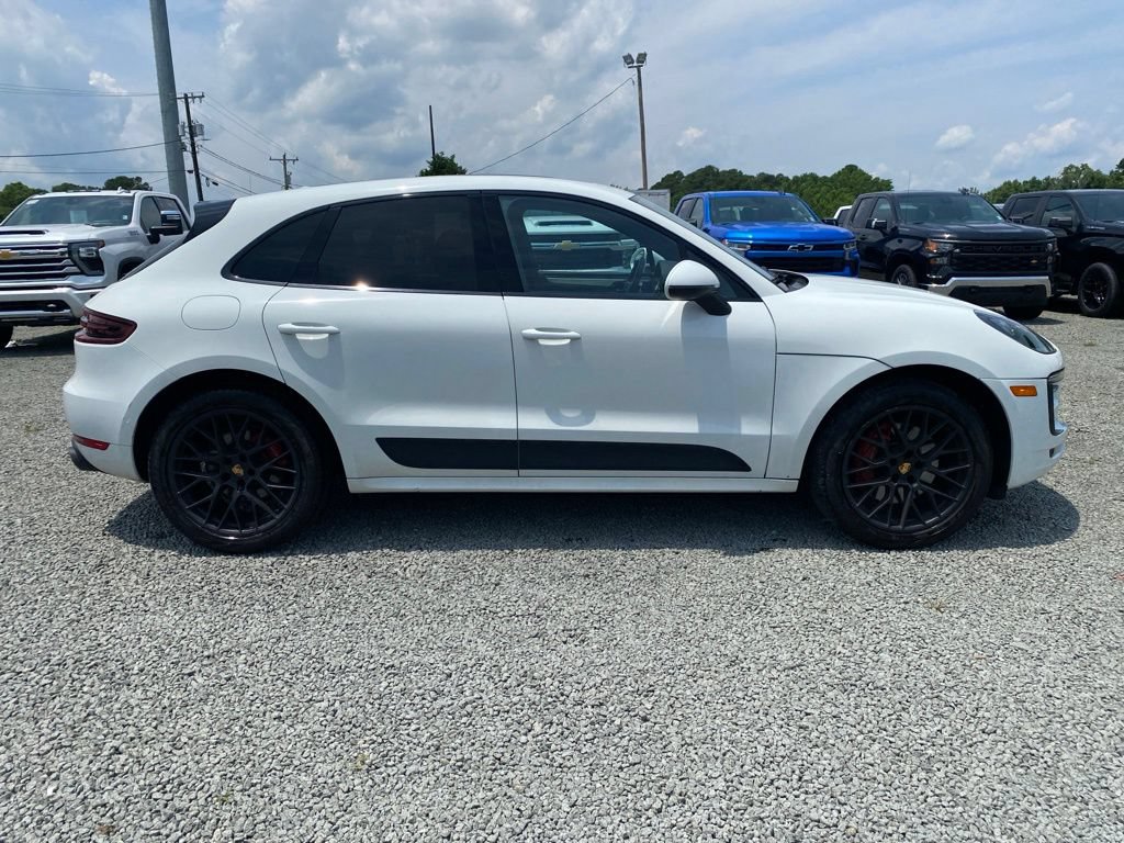 Used 2017 Porsche Macan GTS AWD/4WD image 2