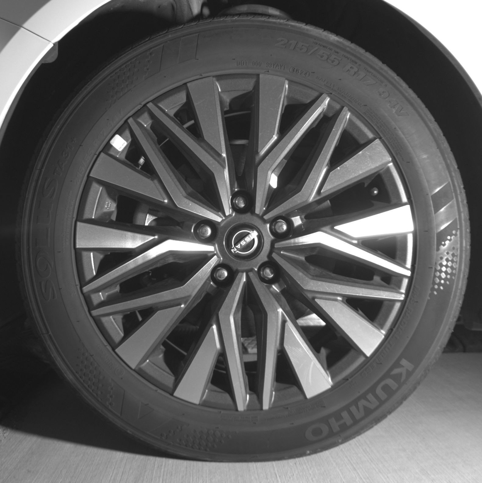Used 2025 Nissan Altima 2.5 SV FWD image 12