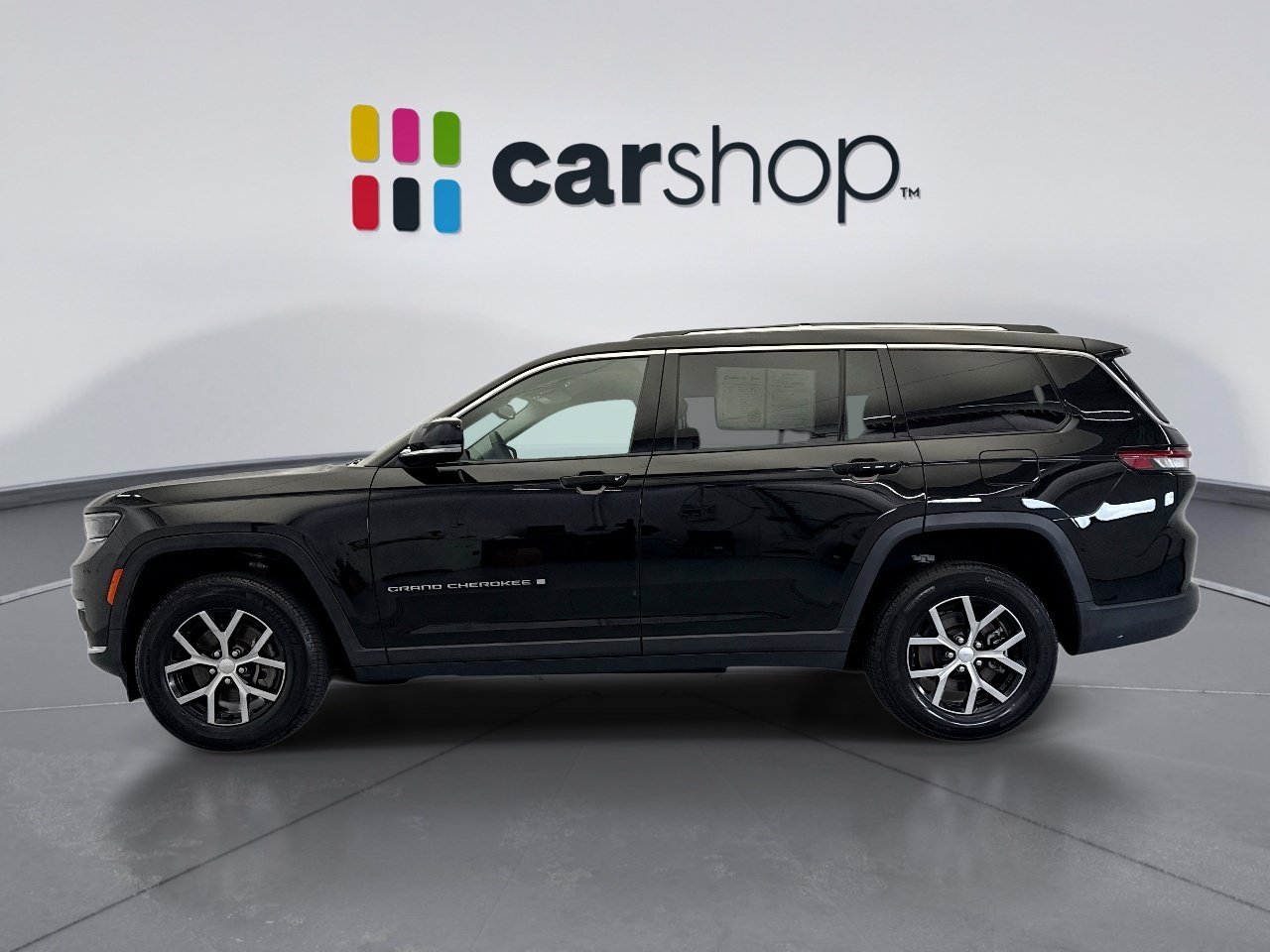 Used 2023 Jeep Grand Cherokee L Limited AWD/4WD image 2