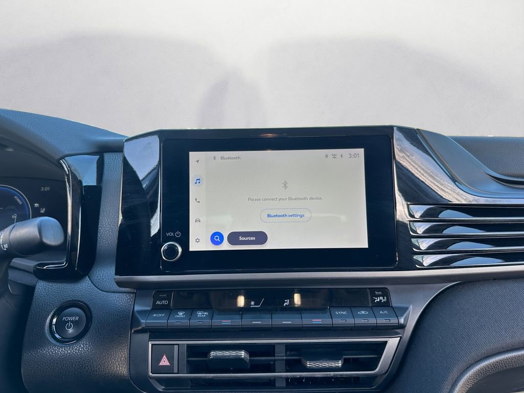 Used 2025 Toyota Camry LE image 17