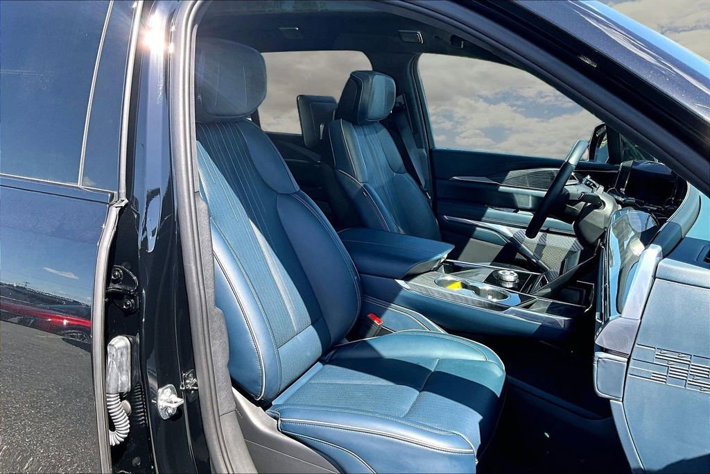 Certified 2025 Cadillac Escalade IQ Sport 2 image 30