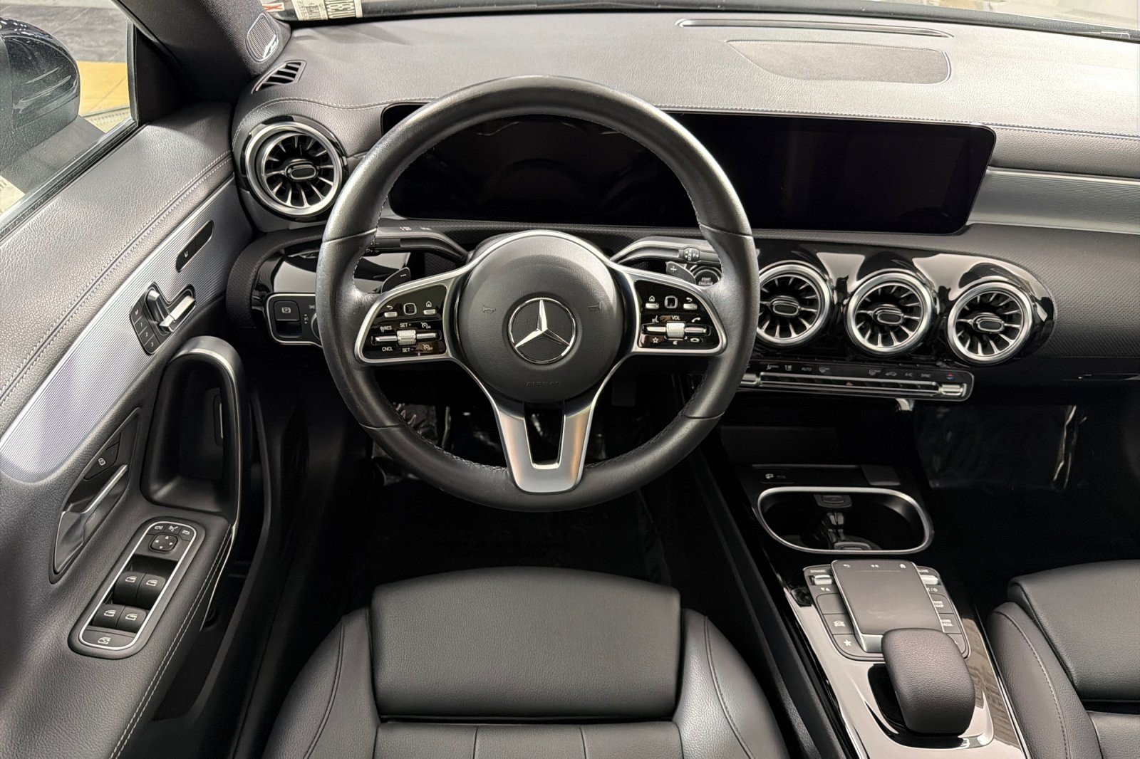 Used 2023 Mercedes-Benz CLA 250 w/ Premium Package image 13