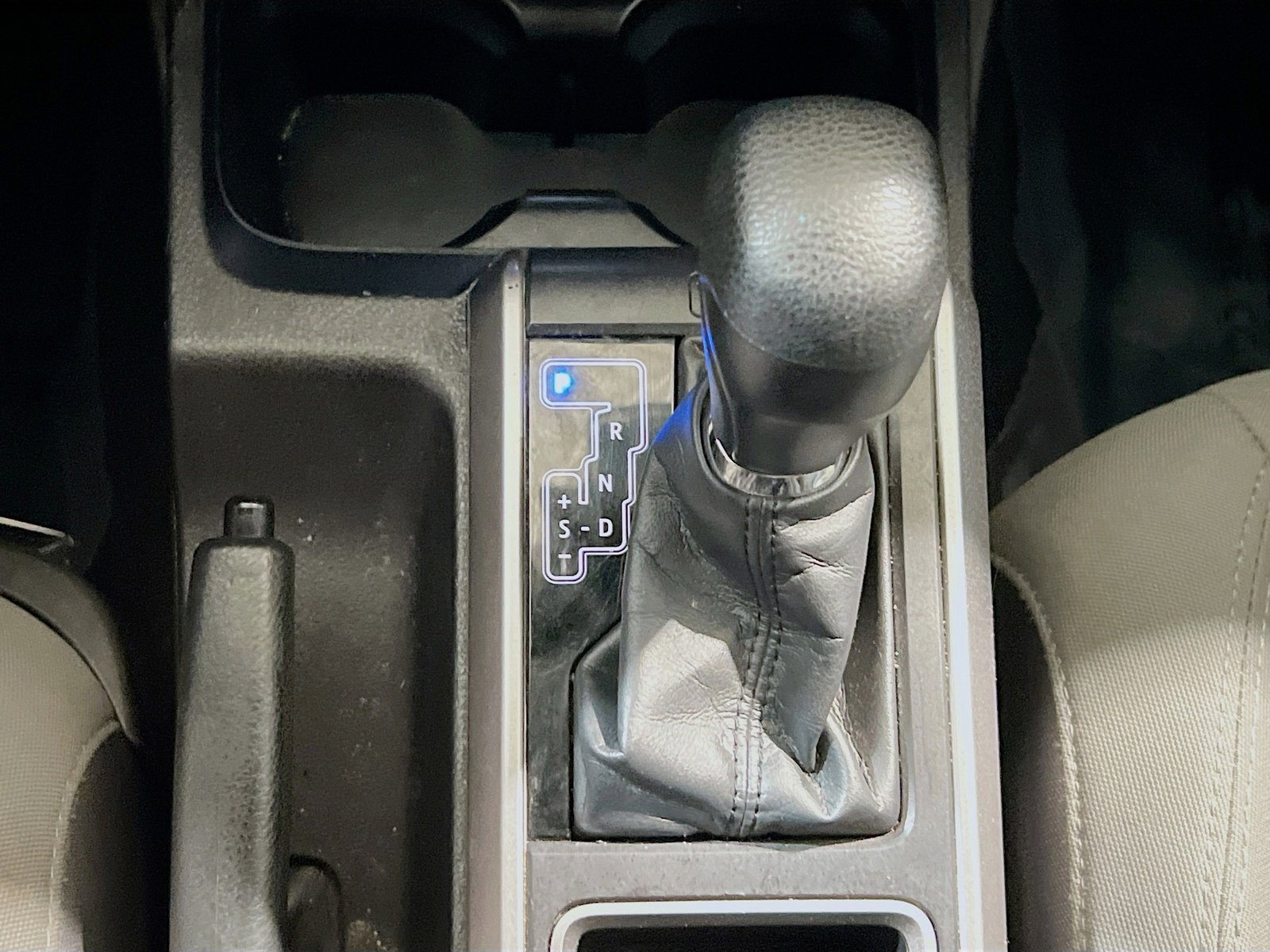 Used 2022 Toyota Tacoma SR5 RWD image 12