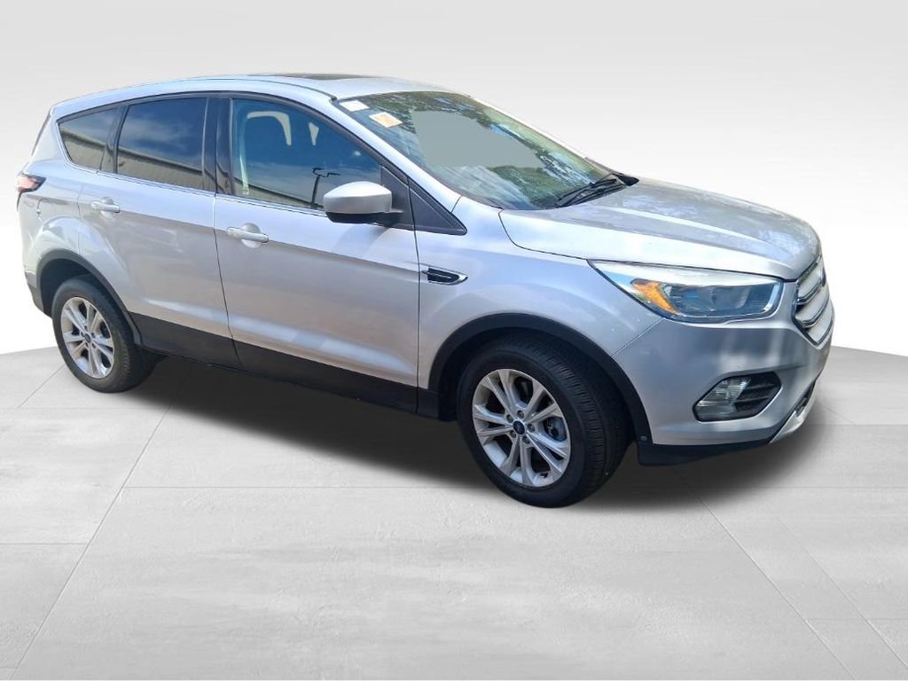 Used 2017 Ford Escape SE FWD image 12