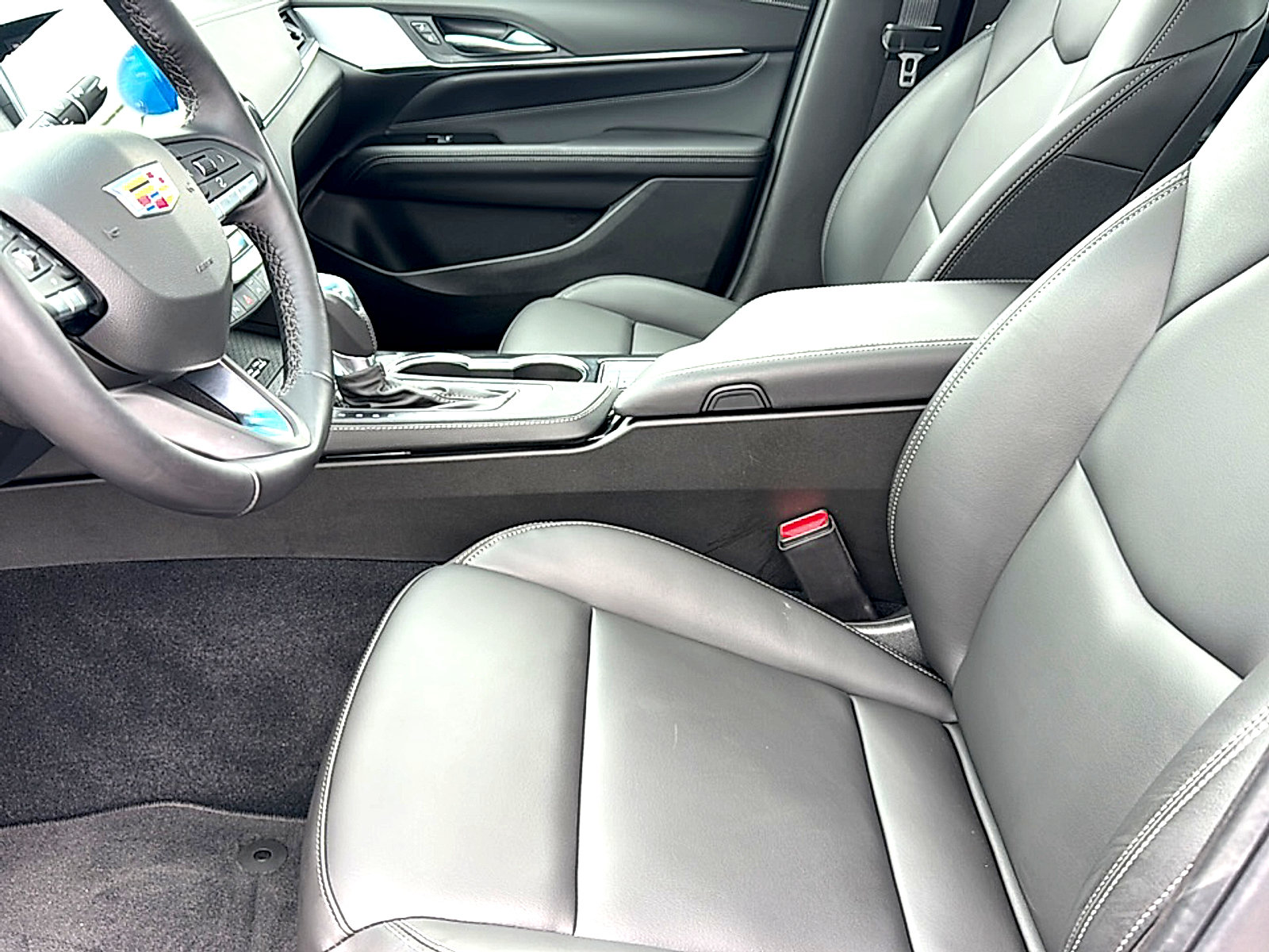 Certified 2026 Cadillac CT4 Luxury AWD/4WD image 13