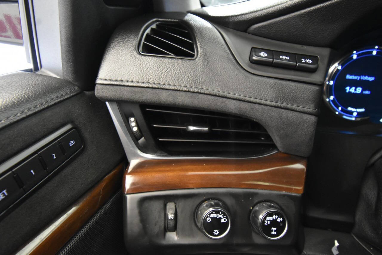 Used 2020 Cadillac Escalade Premium Luxury image 33