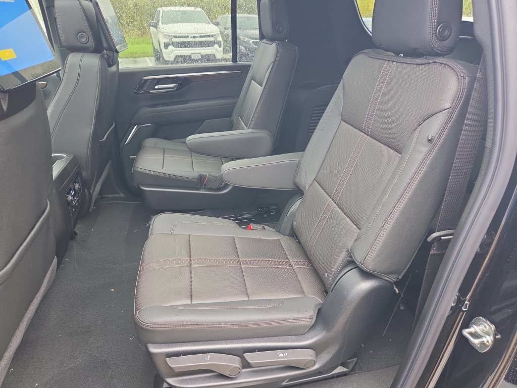 New 2027 Chevrolet Suburban High Country AWD/4WD image 28