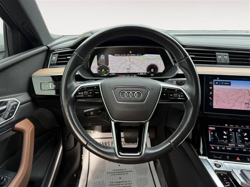 Used 2024 Audi Q8 e-tron Premium Plus image 13