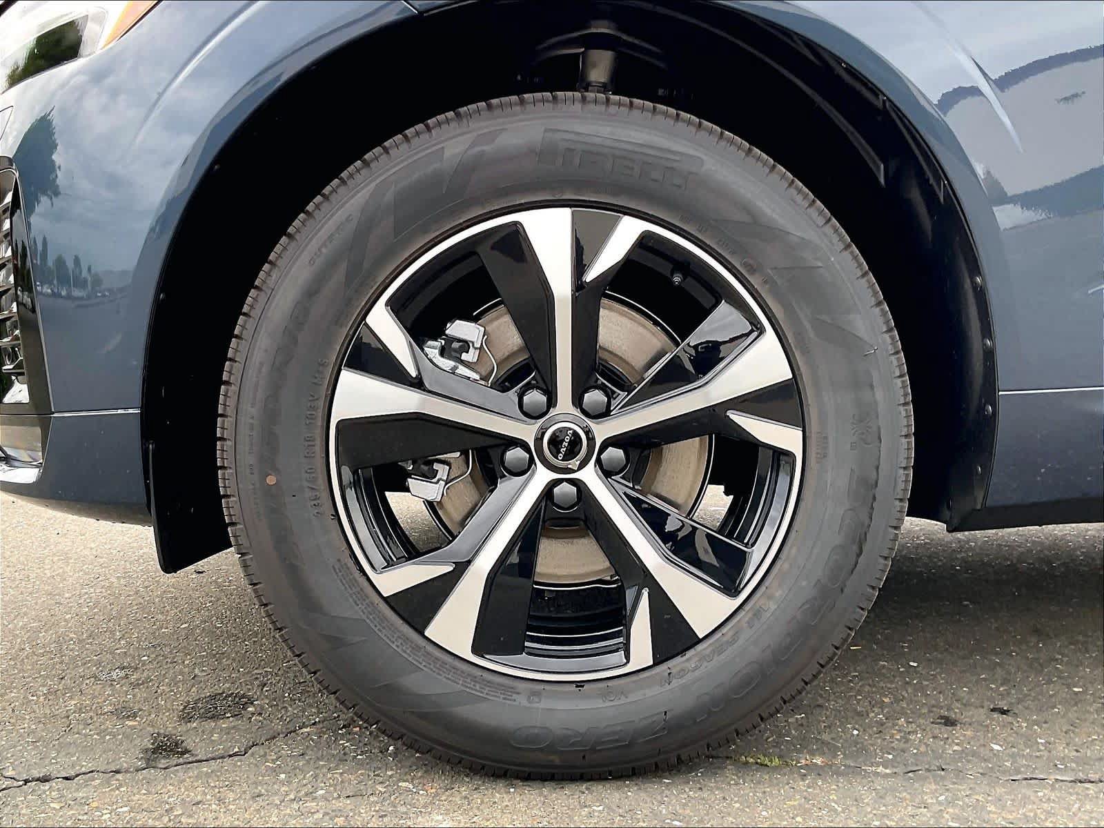 New 2027 Volvo XC60 B5 Core AWD/4WD image 14