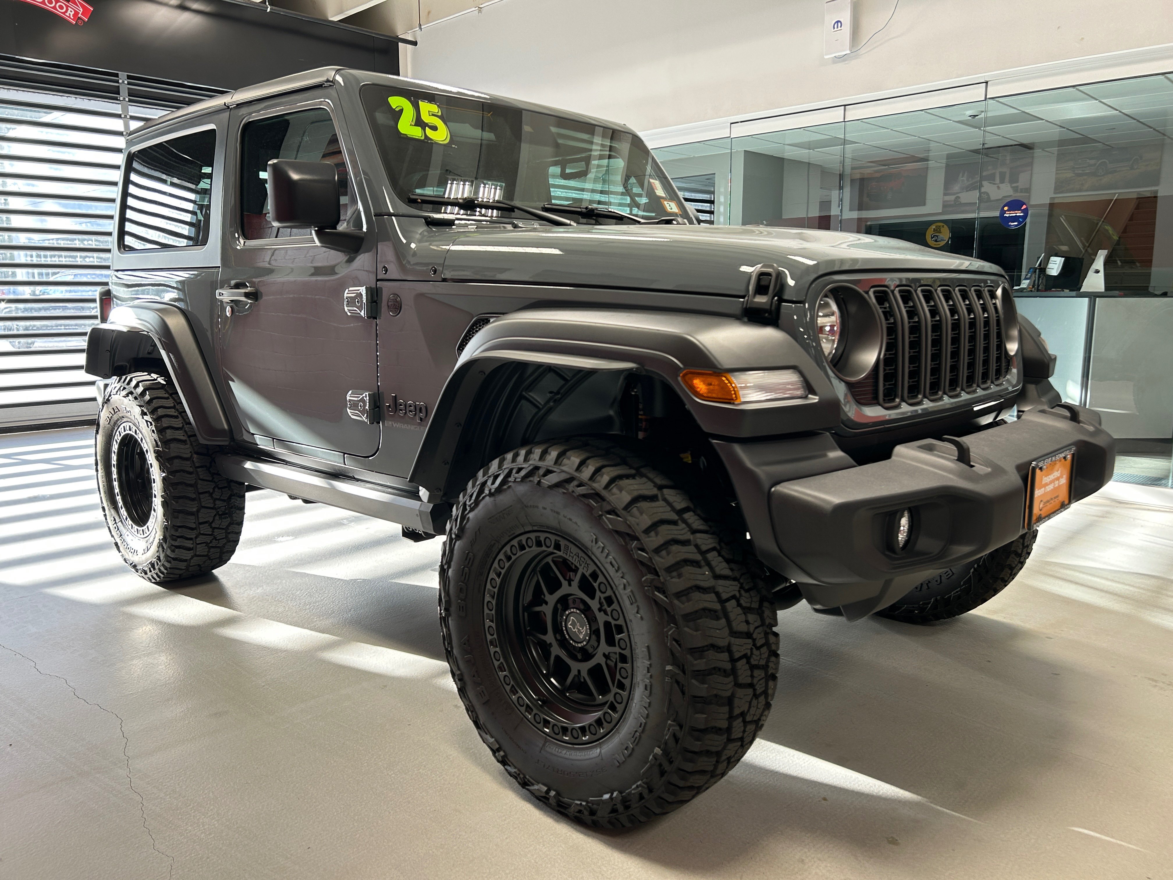 Certified 2025 Jeep Wrangler Sport AWD/4WD image 24