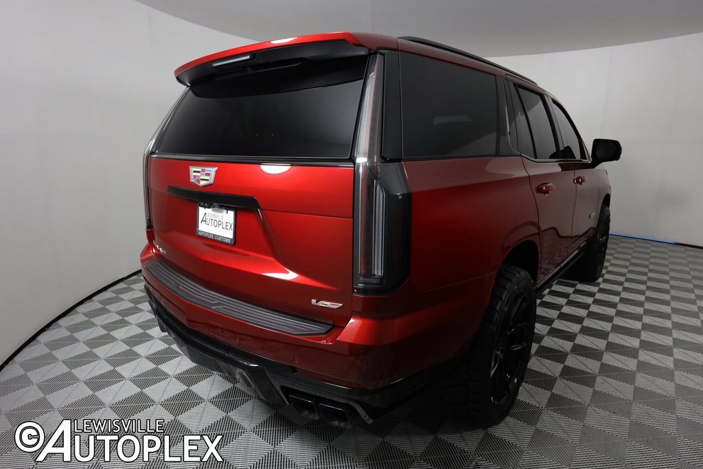 Used 2025 Cadillac Escalade V image 5