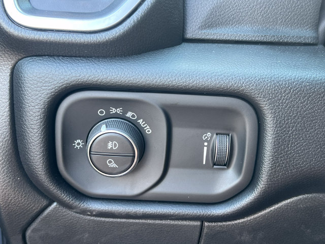 New 2027 RAM 3500 Big Horn AWD/4WD image 17