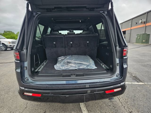 New 2025 Jeep Wagoneer L Series II w/ Convenience Group I image 6