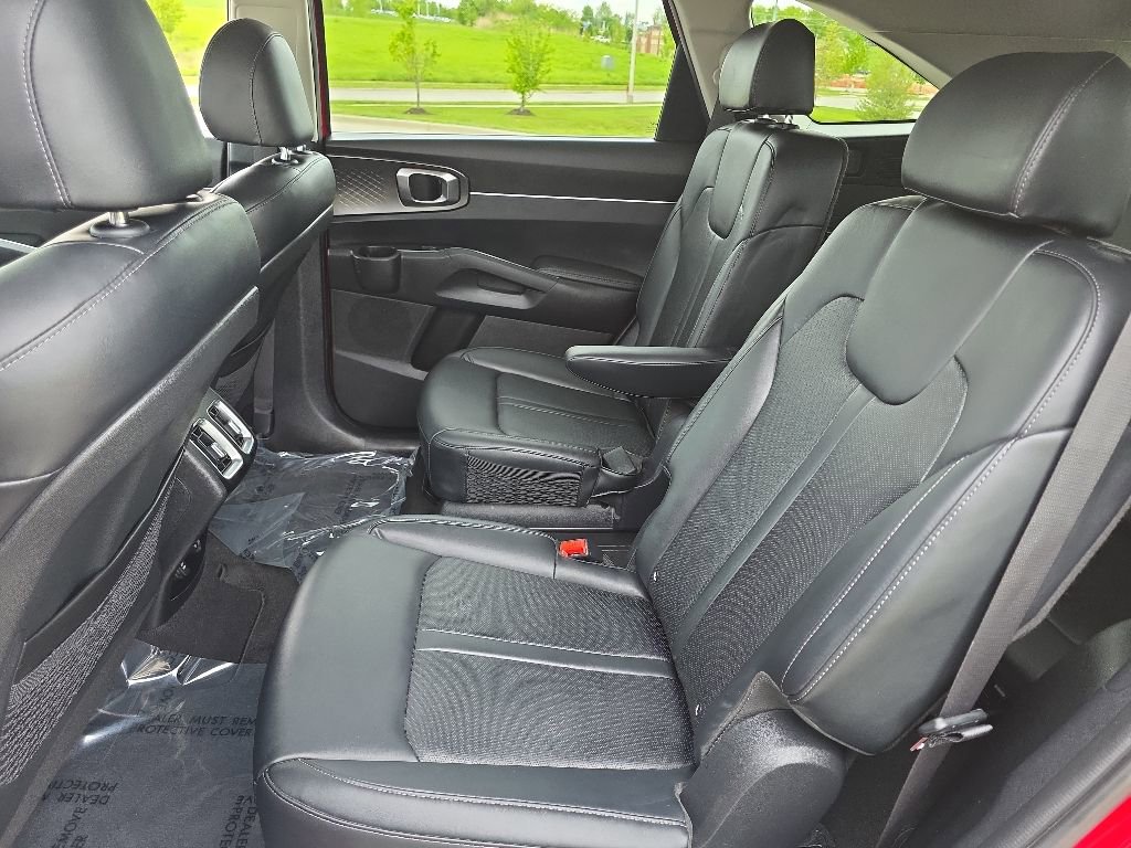 Used 2022 Kia Sorento EX FWD image 23