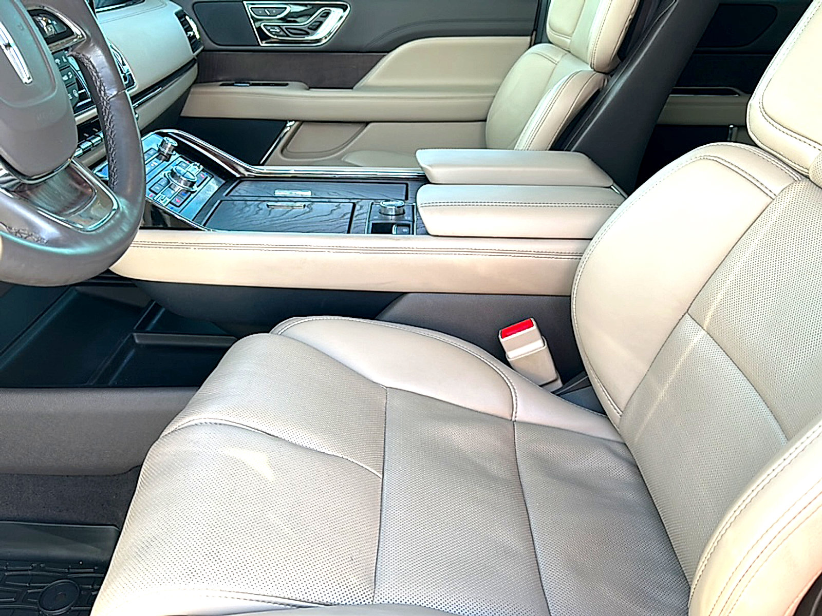 Used 2022 Lincoln Navigator Reserve RWD image 13