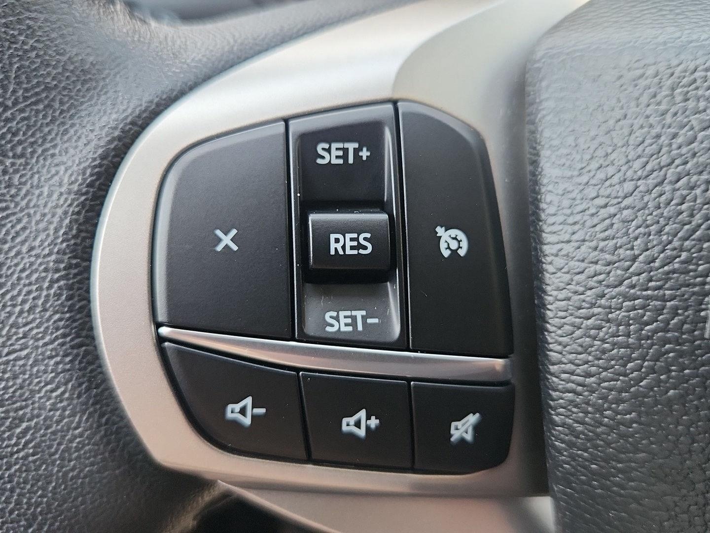 Used 2024 Ford Explorer XLT w/ Equipment Group 202A AWD/4WD image 19