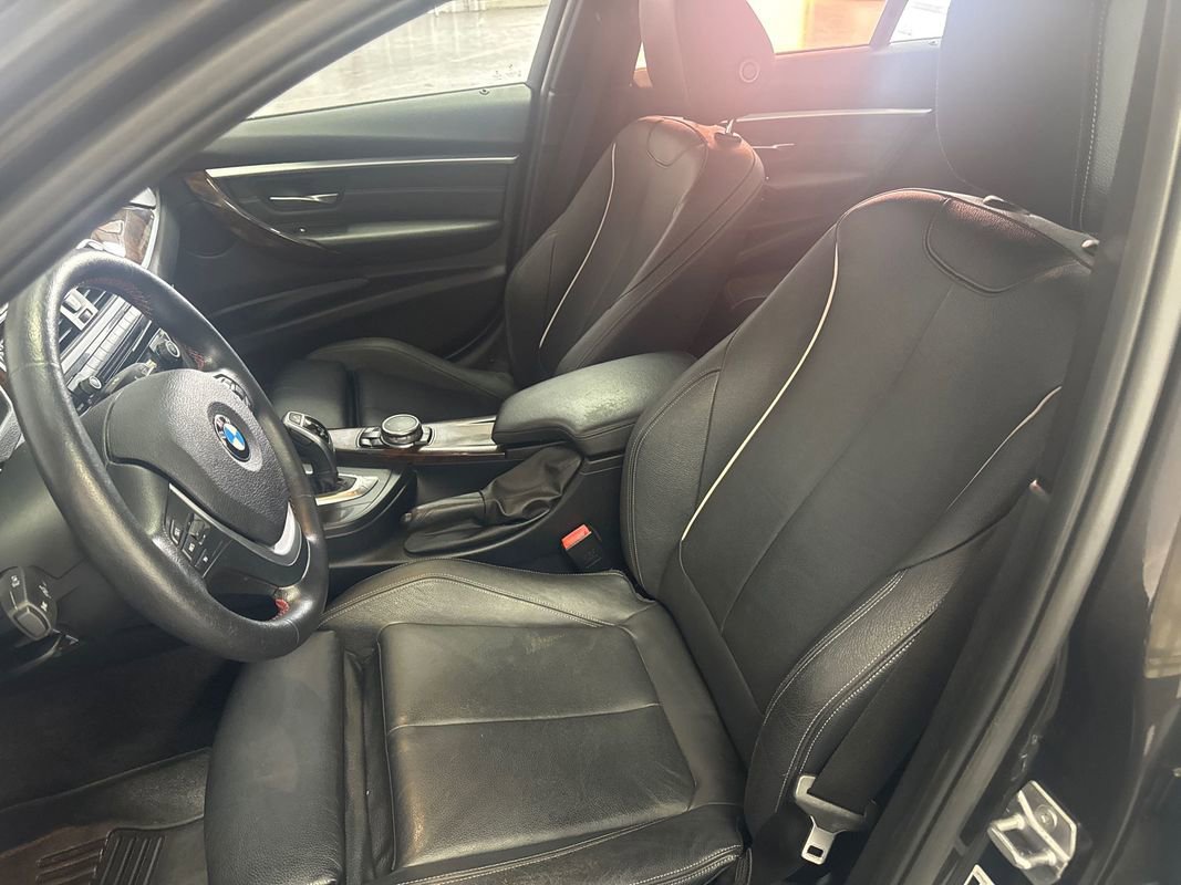 Used 2016 BMW 328i xDrive Sedan AWD/4WD image 9