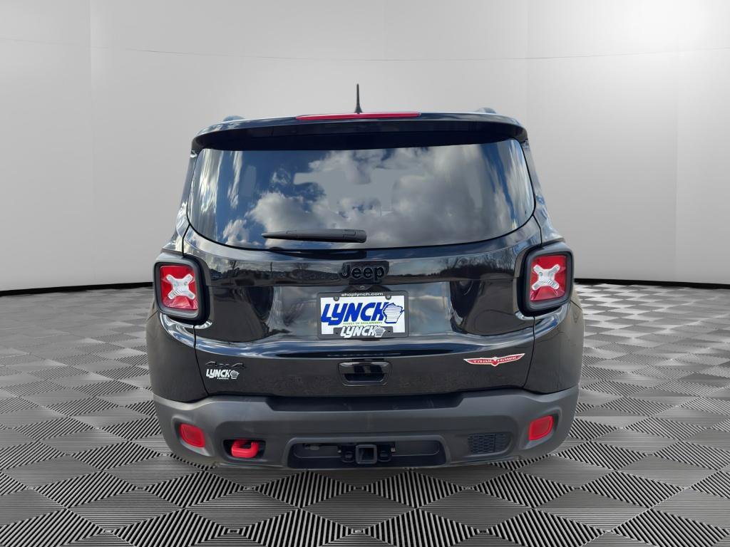 Used 2023 Jeep Renegade Trailhawk w/ Trailer Tow Group AWD/4WD image 4