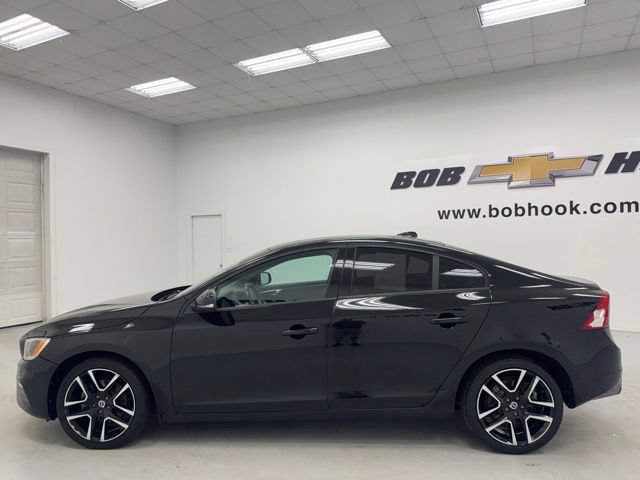 Used 2017 Volvo S60 T5 Dynamic FWD image 8