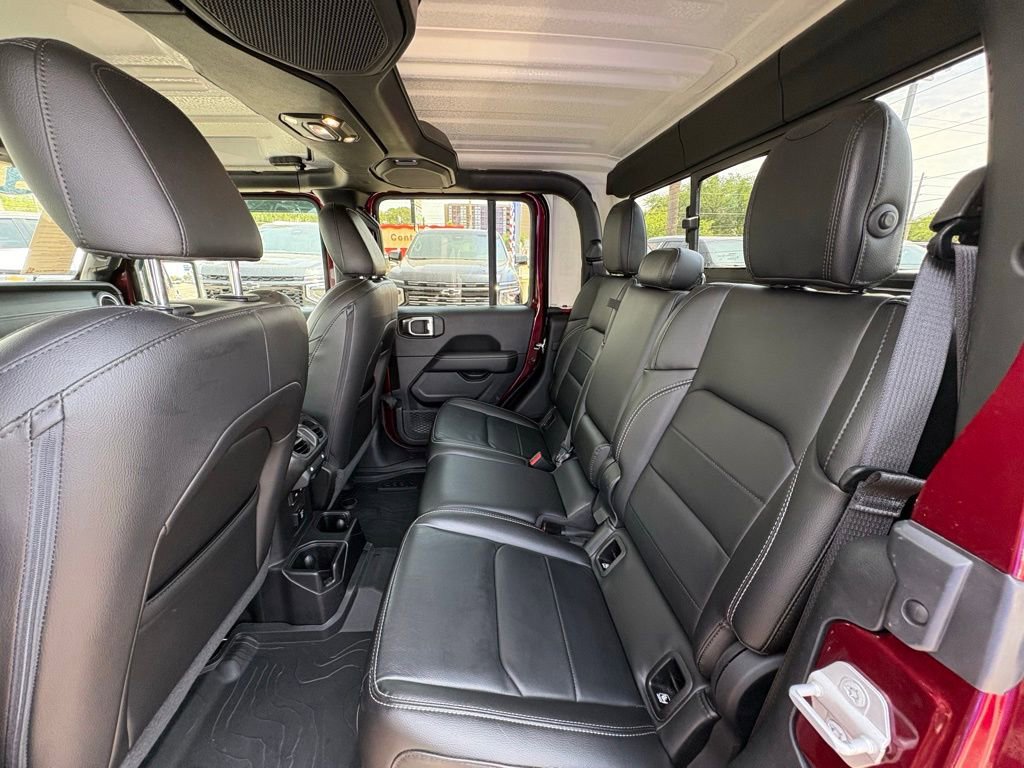 Used 2021 Jeep Gladiator Overland w/ Popular Equipment Package AWD/4WD image 14