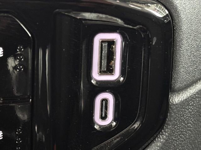 Used 2025 GMC Sierra 1500 Elevation w/ Elevation Premium Package RWD image 6
