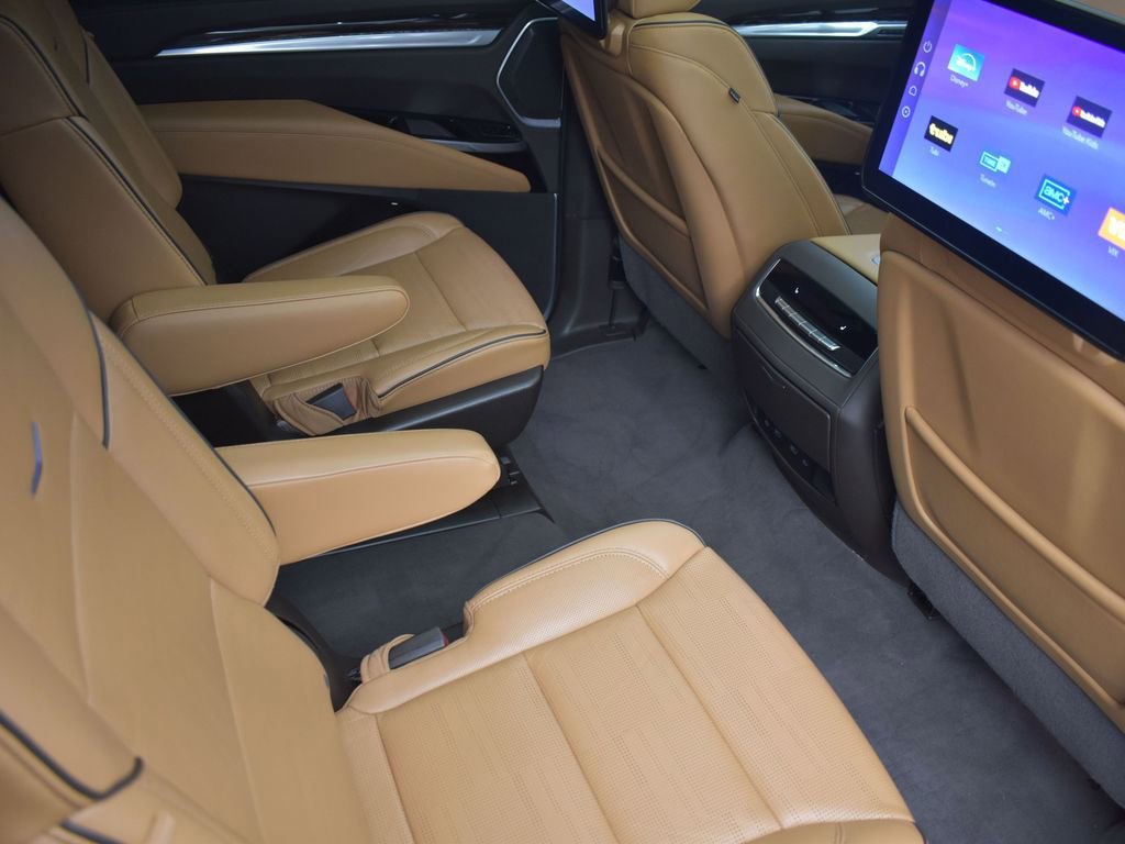 Certified 2025 Cadillac Escalade ESV Premium Luxury w/ Touring Package image 35