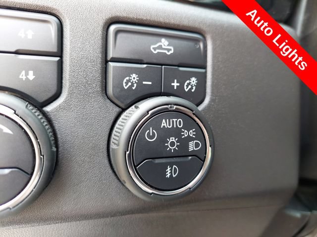 Used 2024 Chevrolet Silverado 1500 LT Trail Boss w/ Convenience Package II AWD/4WD image 31