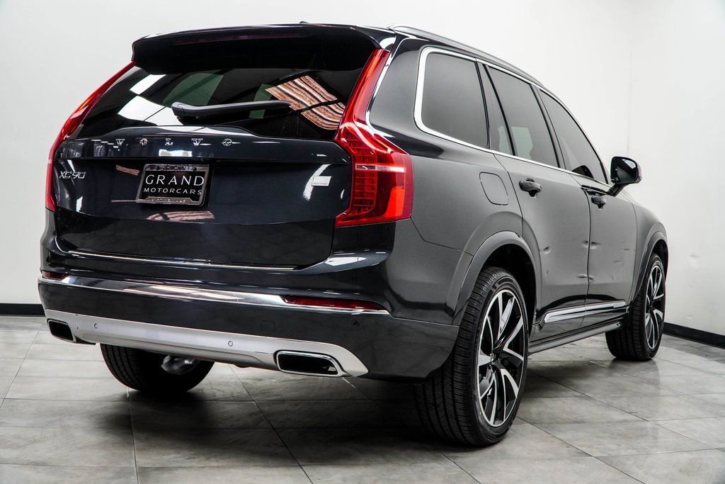 Used 2021 Volvo XC90 T8 Inscription Expression w/ Climate Package image 12
