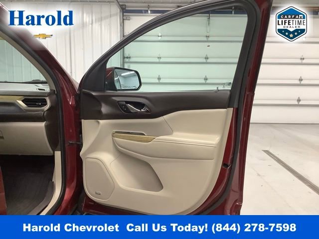 Used 2018 GMC Acadia Denali image 11