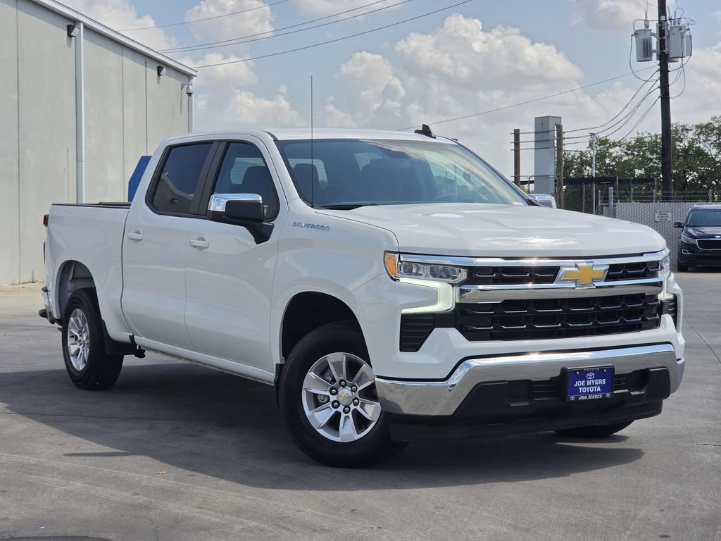 Used 2026 Chevrolet Silverado 1500 LT RWD image 2
