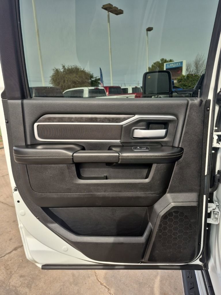Used 2024 RAM 2500 Big Horn image 15