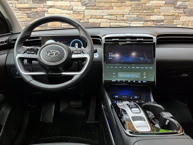 Certified 2023 Hyundai Tucson Limited AWD/4WD image 18