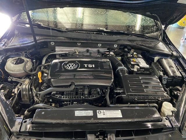 Used 2015 Volkswagen Golf 4-Door image 10