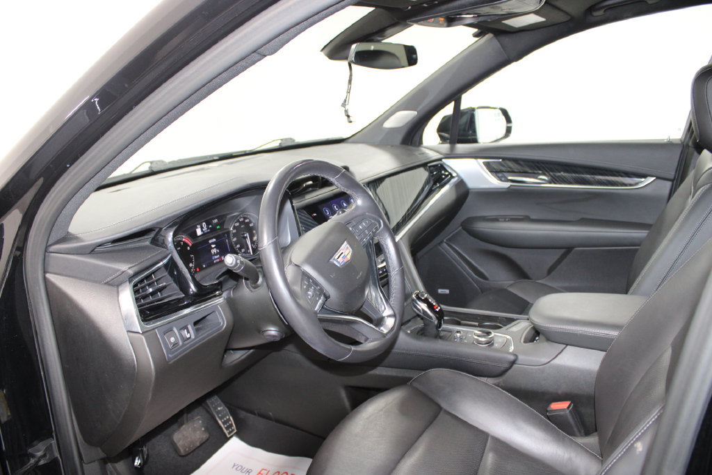 Used 2024 Cadillac XT6 Premium Luxury AWD/4WD image 15