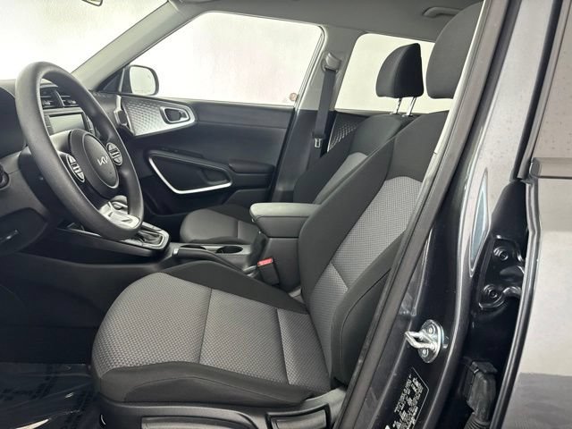 Certified 2025 Kia Soul LX FWD image 23