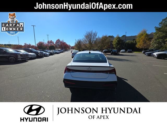 Used 2025 Hyundai Elantra Sport image 16