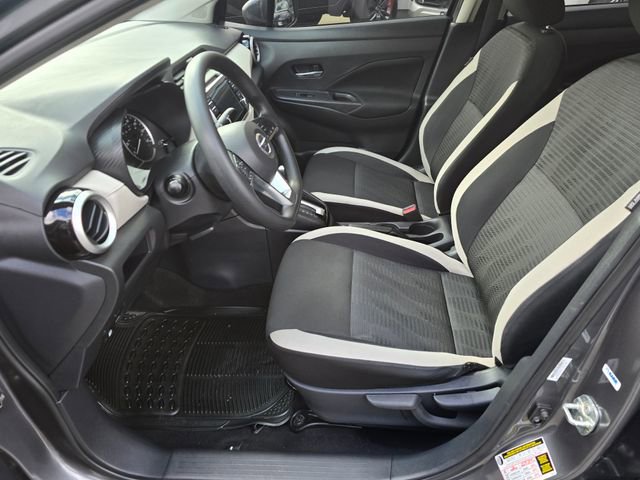 Used 2021 Nissan Versa SV image 17