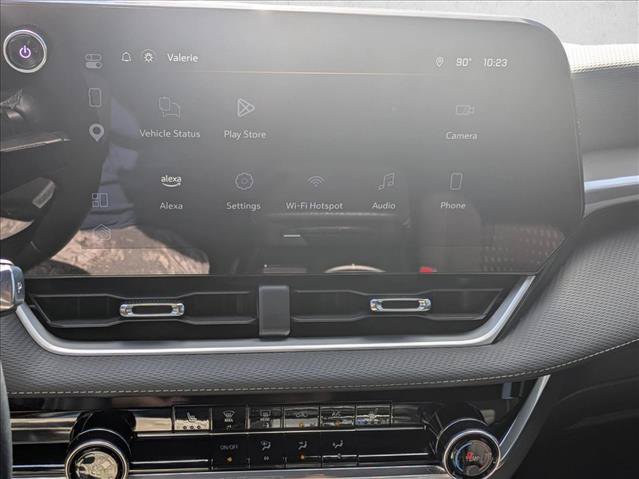 Used 2025 Chevrolet Equinox LT w/ Safety and Technology Package FWD image 12