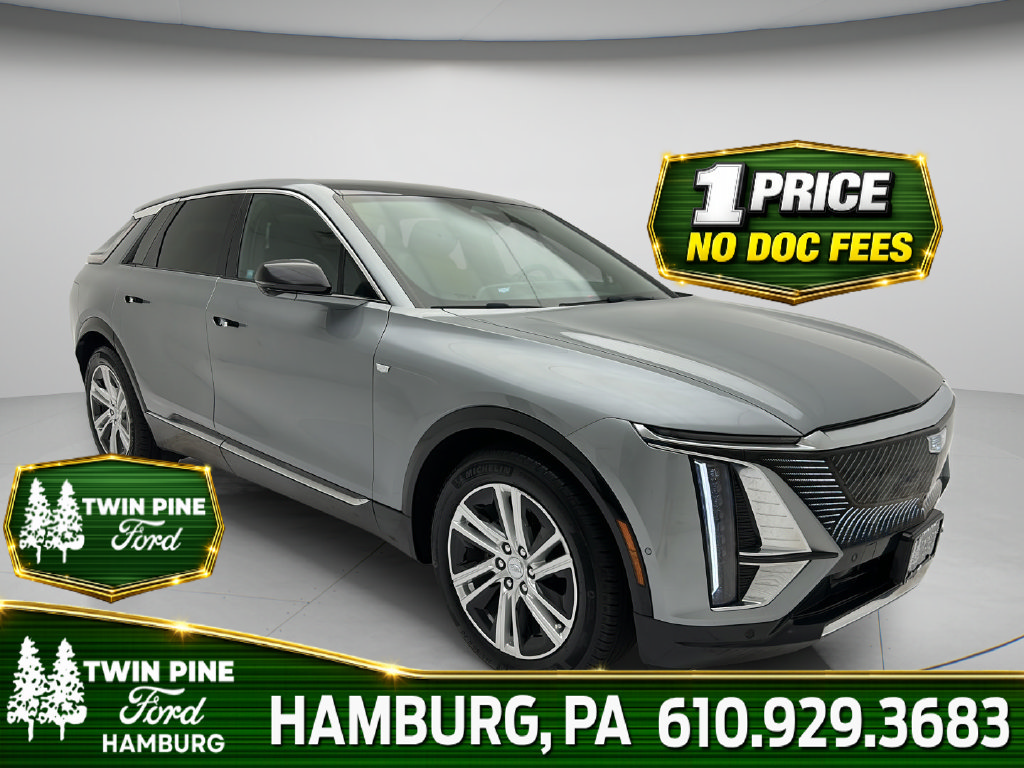 Used 2024 Cadillac Lyriq Tech w/ Driver Assist Package AWD/4WD image 1
