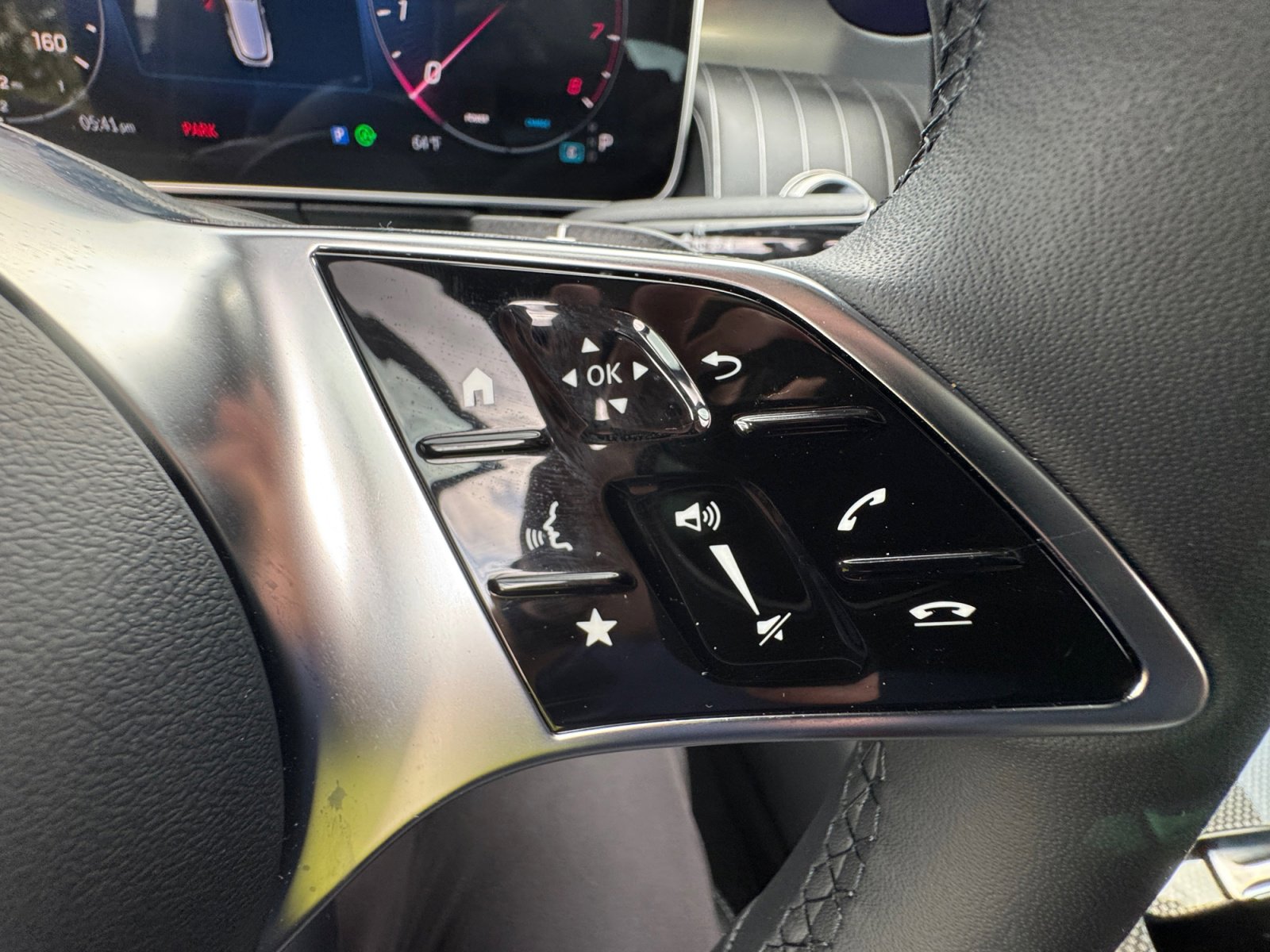 Certified 2026 Mercedes-Benz GLC 300 4MATIC image 31