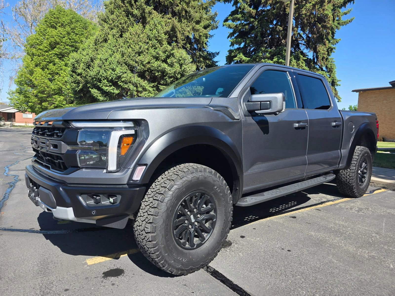 Used 2025 Ford F150 Raptor AWD/4WD image 3