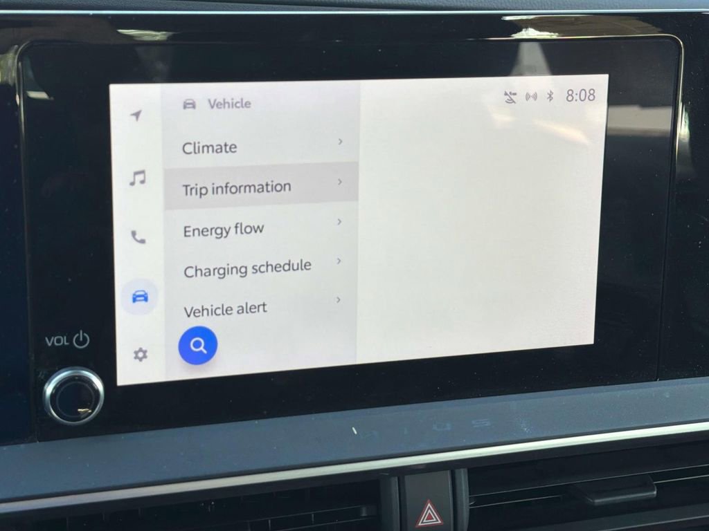Used 2023 Toyota Prius Prime FWD image 23