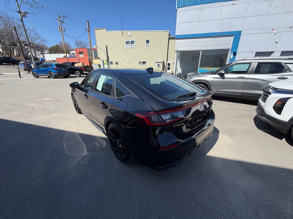 Used 2023 Honda Civic Sport image 3