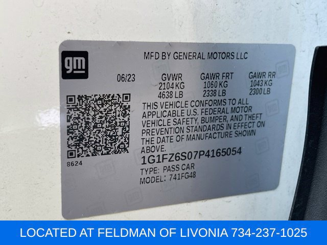 Used 2023 Chevrolet Bolt EUV Premier w/ Super Cruise Package FWD image 32