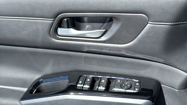 New 2026 Nissan Pathfinder SL image 22